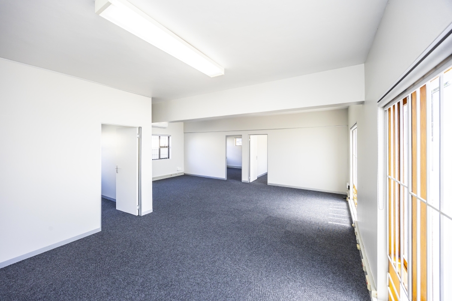 To Let Commercial Property for Rent in Berea Eastern Cape